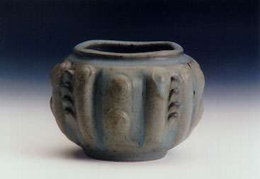 {short description of image}