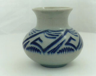 {short description of image}